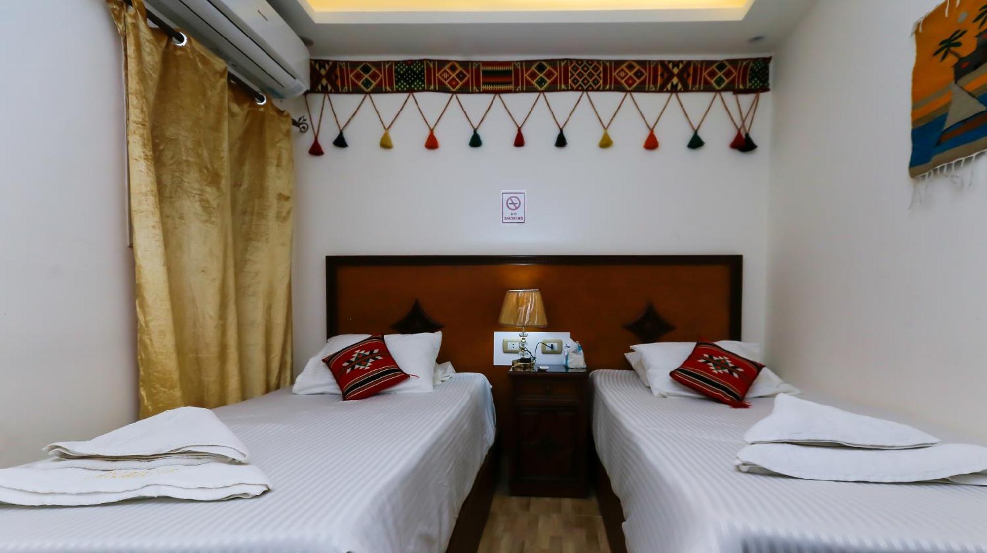 Atlantis Pyramids Inn New Giza Extérieur photo